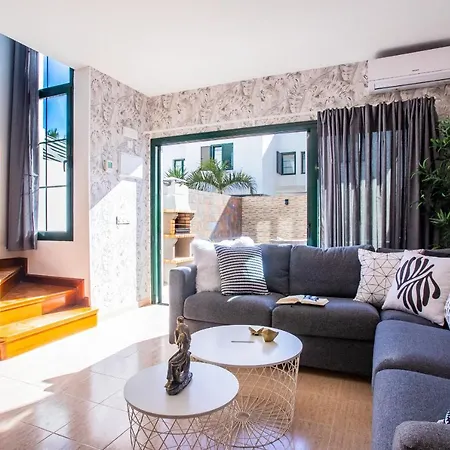 Casa Evelyn Piscina Climatizada Tatil Evi