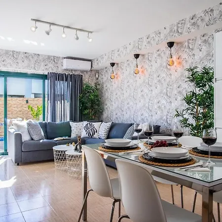 Casa Evelyn Piscina Climatizada Tatil Evi Playa Blanca