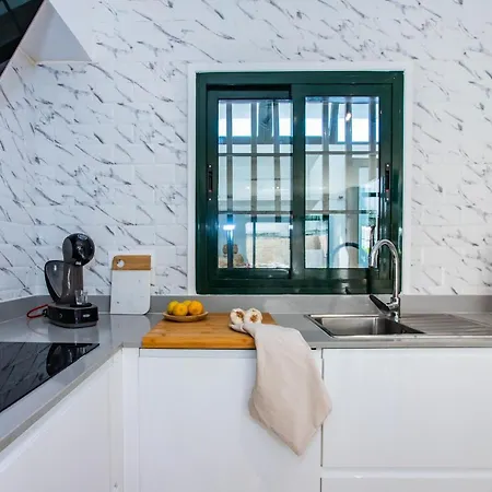 Casa Evelyn Piscina Climatizada Holiday home Playa Blanca (Lanzarote)