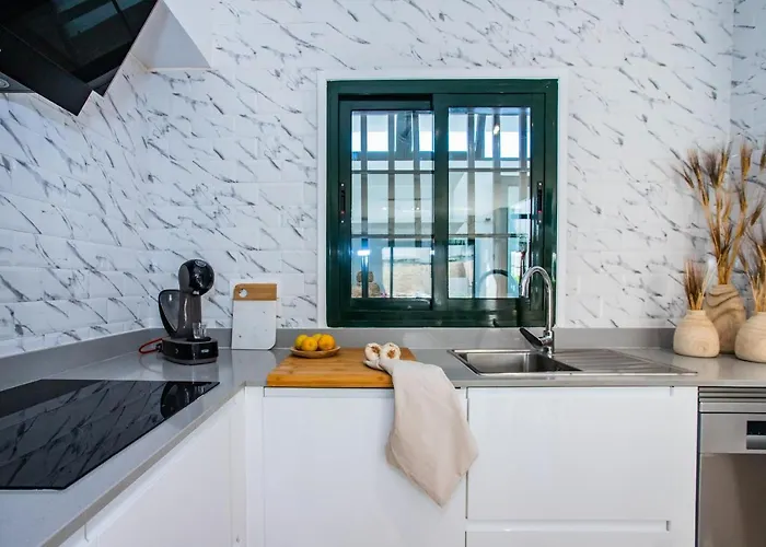Casa Evelyn Piscina Climatizada Ferienhaus Playa Blanca (Lanzarote)
